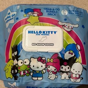 Hello Kitty No-Show Socks Bundle
